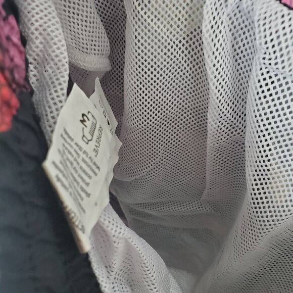 NWT 360 Surf Men's Beach Shorts Black w/ Pineapples Recycled Poly - Picture 7 of 9